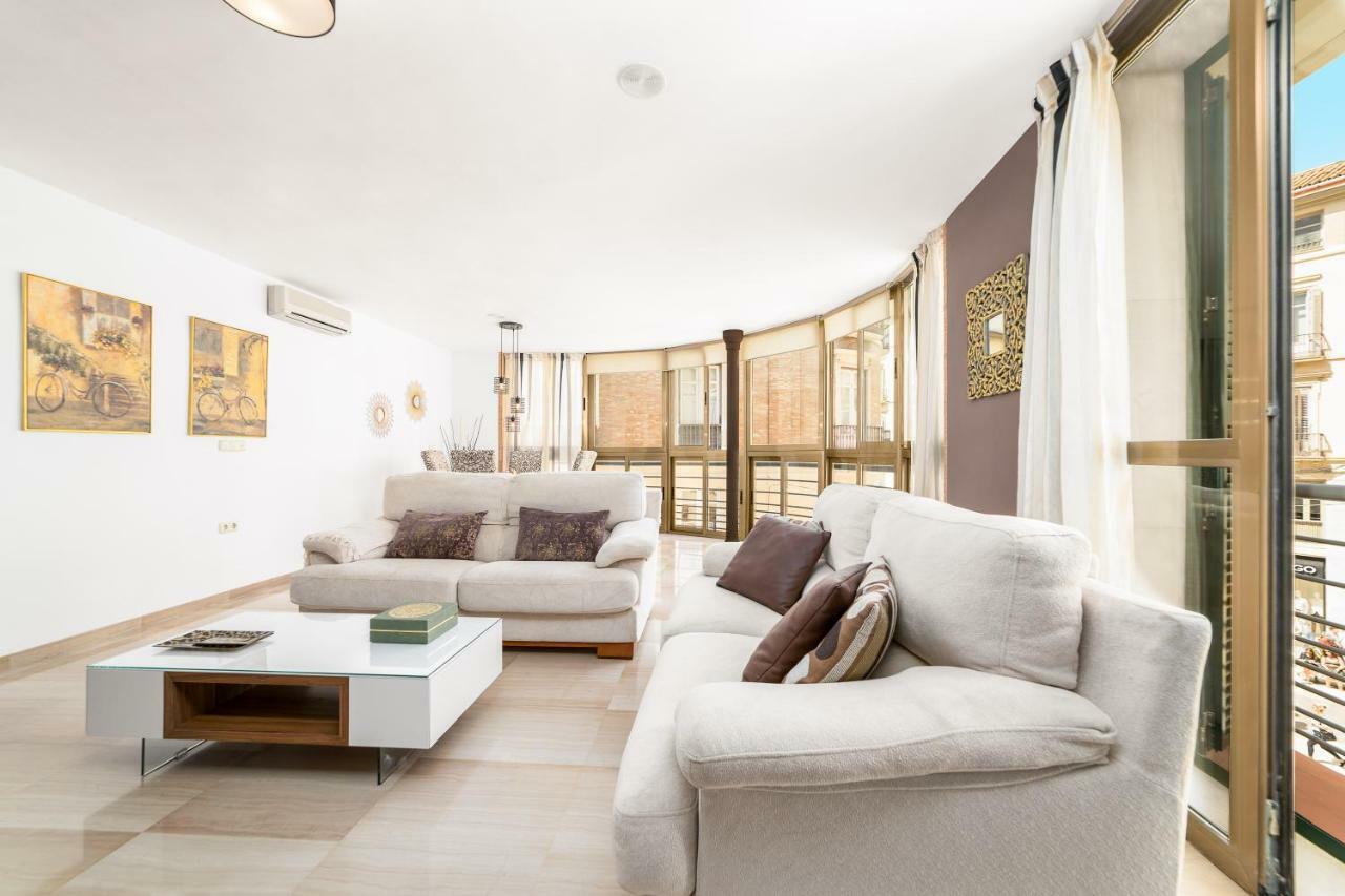 Iloftmalaga Larios-Strachan Extérieur photo