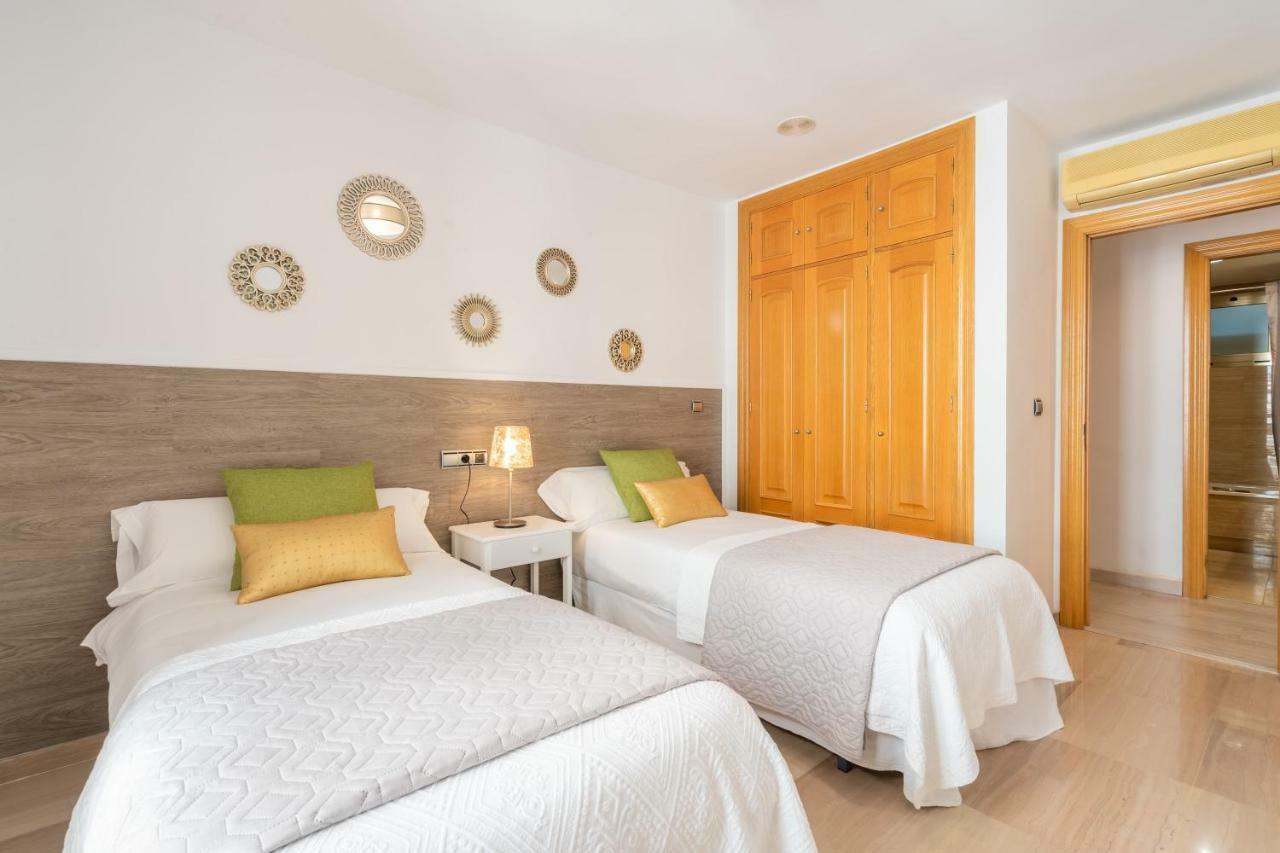 Iloftmalaga Larios-Strachan Extérieur photo